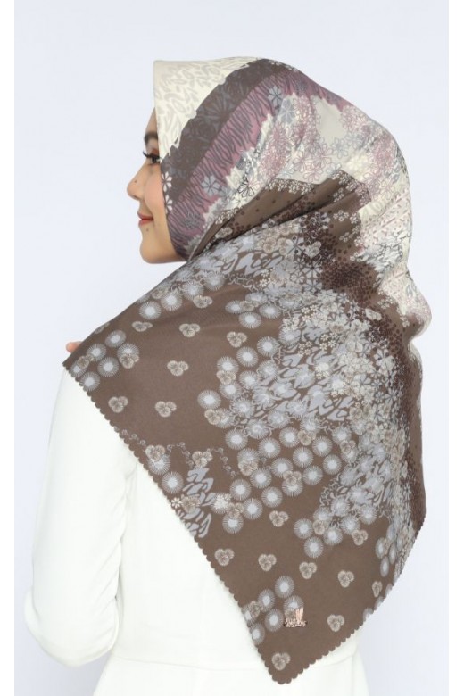 Hijab Segi Empat Ultimate Silk Lasercut Jasmine Brown
